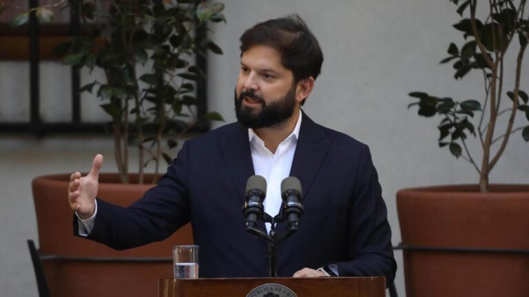 Encuesta revela balance final del gobierno de Boric: 37% aprueba su gestión y 58% la desaprueba