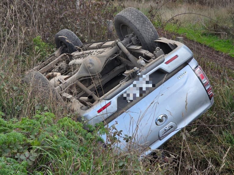Cuatro detenidos por violento robo armado en Purranque: huyeron tras volcar camioneta sustraída