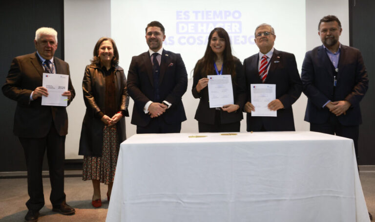 Alerta Oncológica: Servicios de Salud reciben formalmente $154 mil millones para ejecutar plan de atención a 33 mil pacientes con espera prolongada