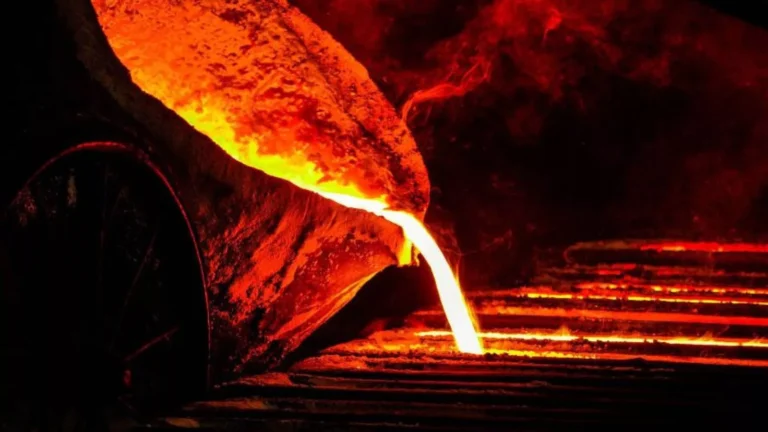 Cobre llega a máximo histórico y Gobierno destaca efectos positivos para la economía chilena