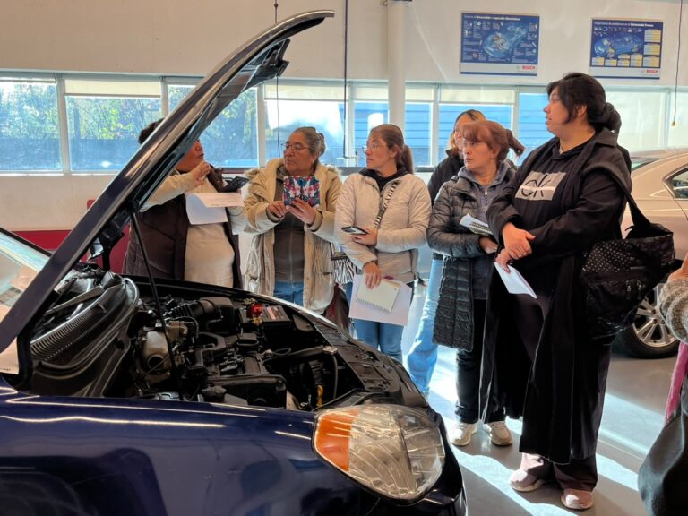 Mujeres Jefas de Hogar fortalecen su autonomía con taller de Mecánica Básica en INACAP Osorno