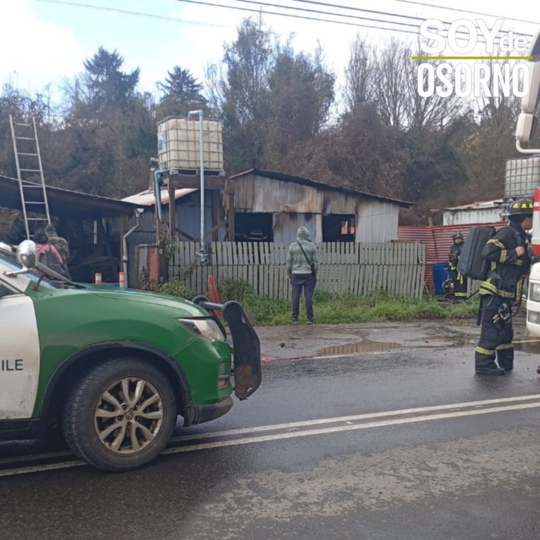 Incendio destruyó una vivienda y dejó otra con daños en campamento de Francke