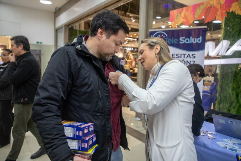 AUTORIDADES ANUNCIAN AMPLIACIÓN DE LA VACUNACIÓN CONTRA LA INFLUENZA A TODA LA POBLACIÓN