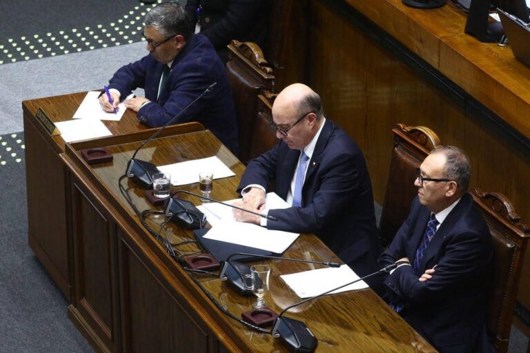 Congreso aprueba financiamiento adicional para 2026