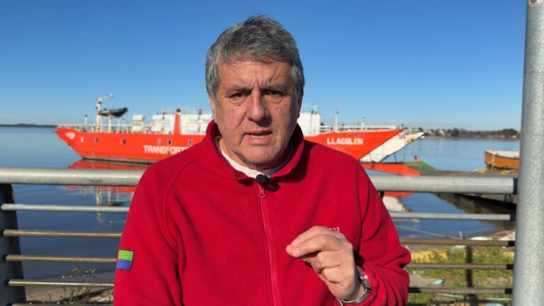 Gobernador Santana da plazo al Ministerio de Salud para destrabar convenio de $1.600 millones destinado a listas de espera No GES