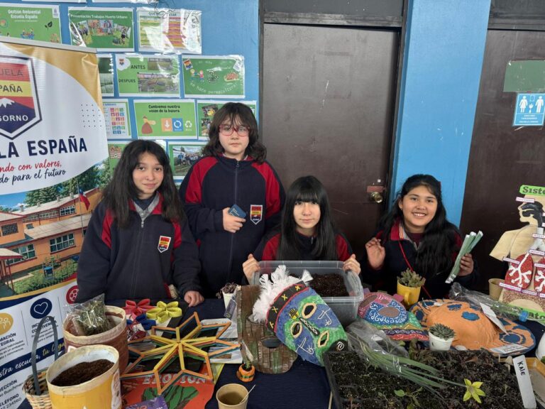 Escuela Canadá realizó su primer Trafkintu fortaleciendo la interculturalidad y el aprendizaje de sus estudiantes