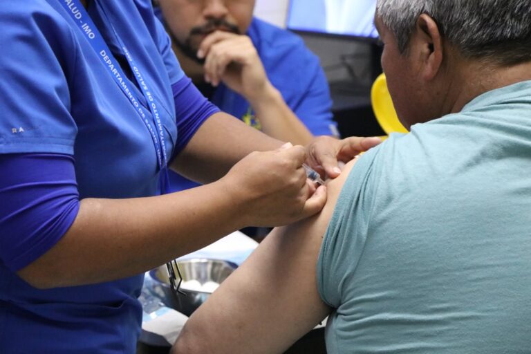 Influenza sigue circulando en la provincia: SSO refuerza llamado urgente a vacunarse